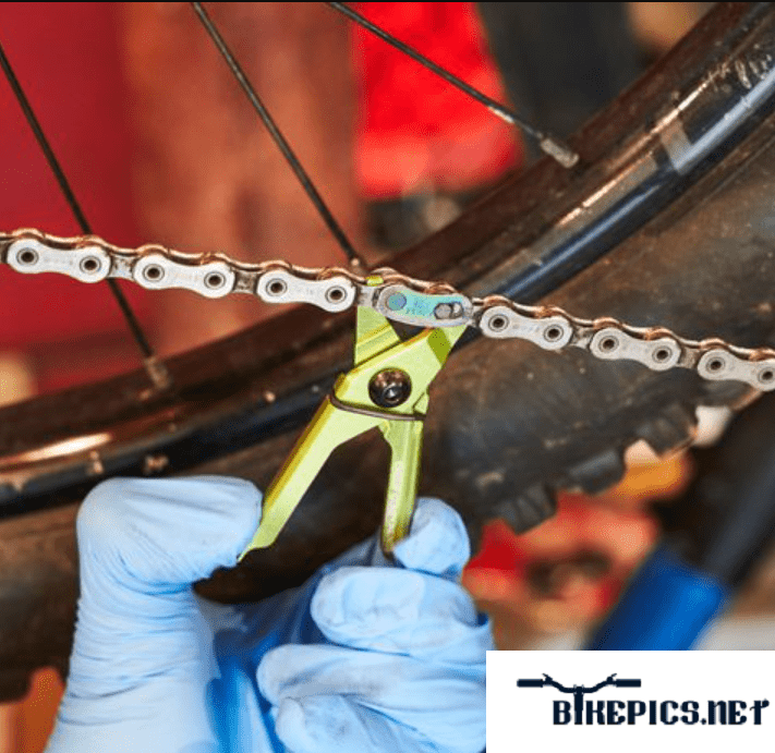 Step-by-Step: Installing a New Chain